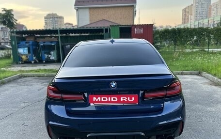BMW 5 серия, 2018 год, 4 490 000 рублей, 2 фотография