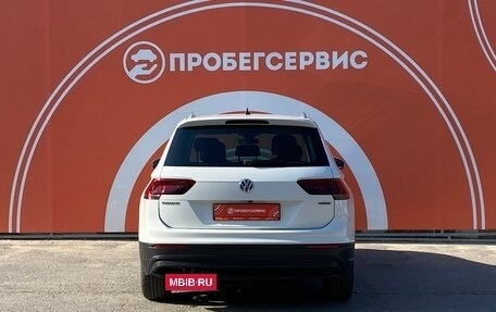 Volkswagen Tiguan II, 2019 год, 2 965 000 рублей, 7 фотография