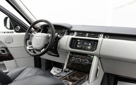 Land Rover Range Rover IV рестайлинг, 2016 год, 3 999 000 рублей, 5 фотография