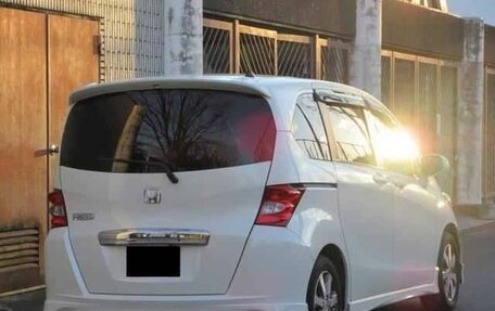 Honda Freed I, 2011 год, 890 000 рублей, 4 фотография