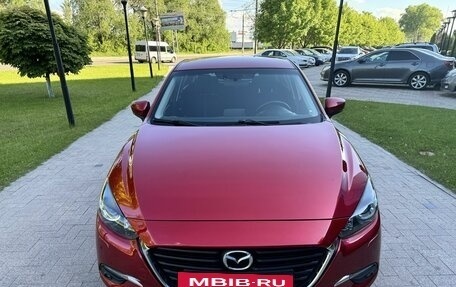 Mazda 3, 2018 год, 1 790 000 рублей, 2 фотография