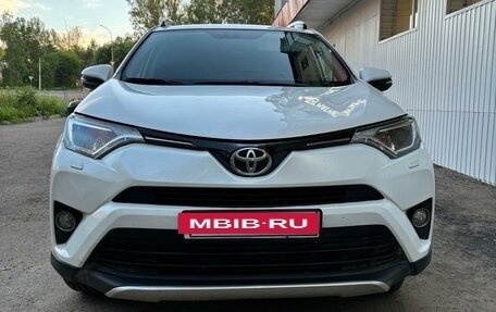 Toyota RAV4, 2016 год, 2 150 000 рублей, 3 фотография