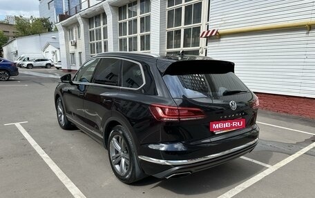 Volkswagen Touareg III, 2020 год, 3 600 000 рублей, 4 фотография