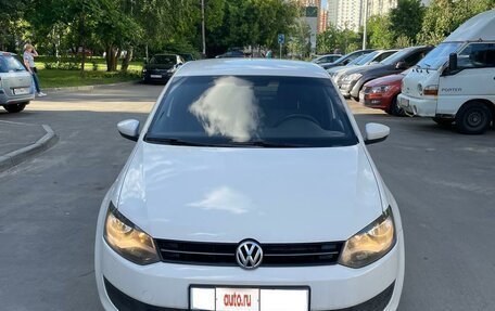 Volkswagen Polo VI (EU Market), 2013 год, 820 000 рублей, 3 фотография