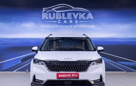 KIA Carnival, 2023 год, 5 130 000 рублей, 3 фотография