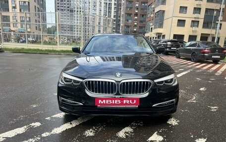 BMW 5 серия, 2018 год, 2 500 000 рублей, 3 фотография