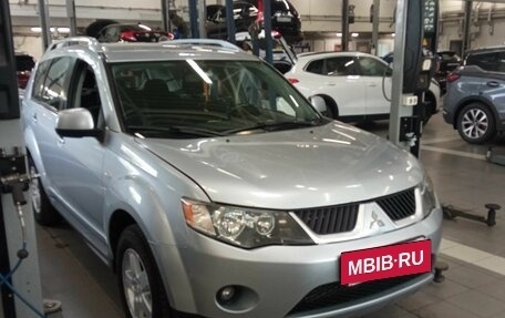 Mitsubishi Outlander III рестайлинг 3, 2008 год, 1 040 000 рублей, 2 фотография