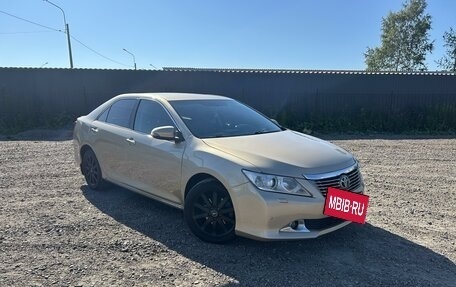 Toyota Camry, 2012 год, 1 650 000 рублей, 2 фотография