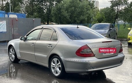 Mercedes-Benz E-Класс, 2004 год, 539 000 рублей, 3 фотография