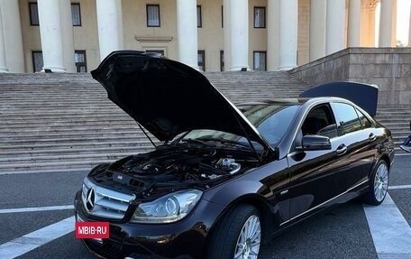 Mercedes-Benz C-Класс, 2011 год, 1 850 000 рублей, 3 фотография