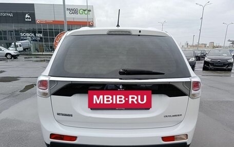 Mitsubishi Outlander III рестайлинг 3, 2012 год, 1 499 995 рублей, 6 фотография