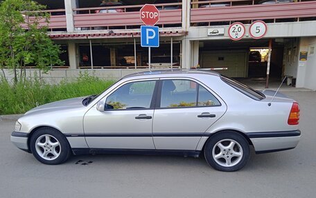 Mercedes-Benz C-Класс, 1994 год, 650 000 рублей, 3 фотография