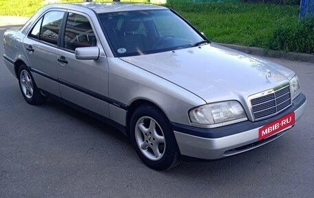 Mercedes-Benz C-Класс, 1994 год, 650 000 рублей, 9 фотография