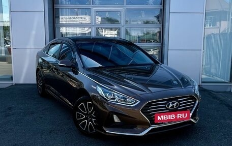 Hyundai Sonata VIII, 2019 год, 2 339 000 рублей, 3 фотография