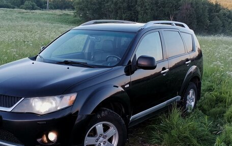 Mitsubishi Outlander III рестайлинг 3, 2008 год, 1 300 000 рублей, 2 фотография