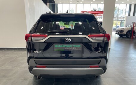 Toyota RAV4, 2019 год, 3 250 000 рублей, 6 фотография