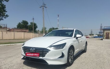 Hyundai Sonata VIII, 2020 год, 2 300 000 рублей, 1 фотография