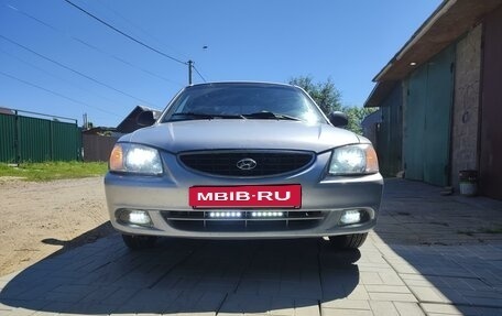 Hyundai Accent II, 2004 год, 340 000 рублей, 2 фотография