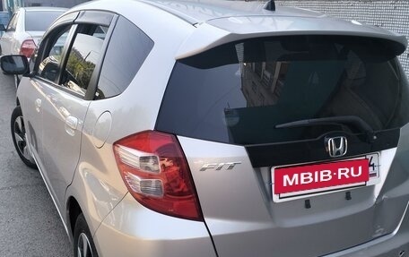 Honda Fit III, 2010 год, 770 000 рублей, 4 фотография