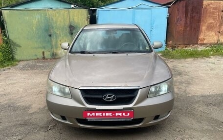 Hyundai Sonata VI, 2005 год, 450 000 рублей, 2 фотография