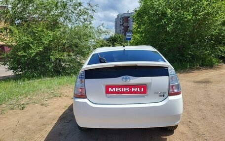 Toyota Prius, 2011 год, 950 000 рублей, 5 фотография