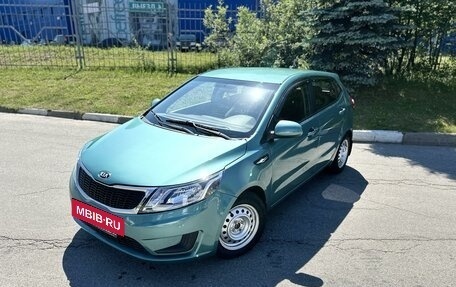 KIA Rio III рестайлинг, 2014 год, 830 000 рублей, 2 фотография