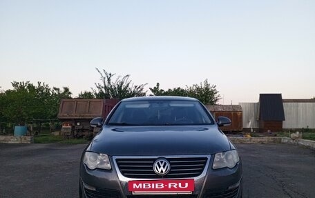 Volkswagen Passat B6, 2007 год, 735 000 рублей, 2 фотография