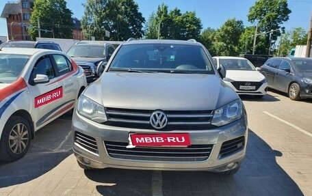 Volkswagen Touareg III, 2014 год, 3 200 000 рублей, 1 фотография