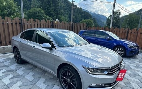 Volkswagen Passat B8 рестайлинг, 2019 год, 2 800 000 рублей, 1 фотография