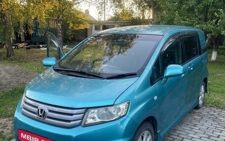 Honda Freed I, 2010 год, 1 050 000 рублей, 1 фотография