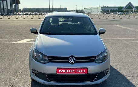 Volkswagen Polo VI (EU Market), 2011 год, 820 000 рублей, 1 фотография