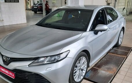 Toyota Camry, 2019 год, 3 150 000 рублей, 1 фотография