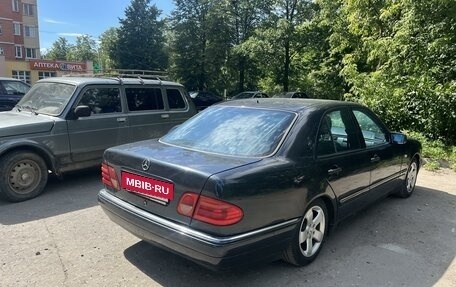 Mercedes-Benz E-Класс, 1998 год, 490 000 рублей, 5 фотография