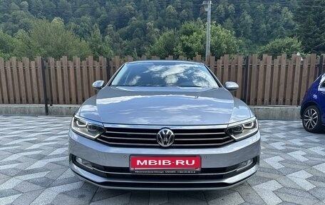 Volkswagen Passat B8 рестайлинг, 2019 год, 2 800 000 рублей, 3 фотография