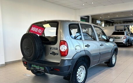 Chevrolet Niva I рестайлинг, 2010 год, 512 000 рублей, 4 фотография