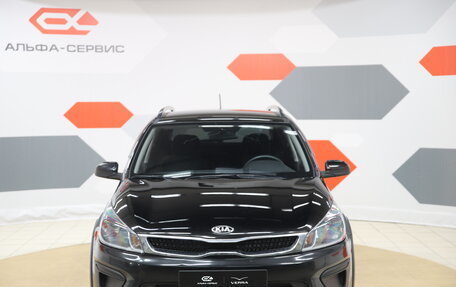 KIA Rio IV, 2018 год, 1 370 000 рублей, 2 фотография