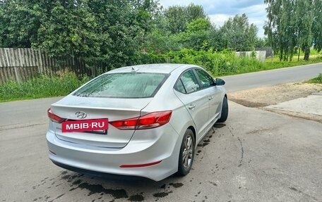 Hyundai Elantra VI рестайлинг, 2017 год, 1 650 000 рублей, 6 фотография