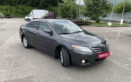 Toyota Camry, 2011 год, 1 950 000 рублей, 3 фотография