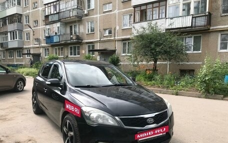 KIA cee'd I рестайлинг, 2010 год, 800 000 рублей, 3 фотография