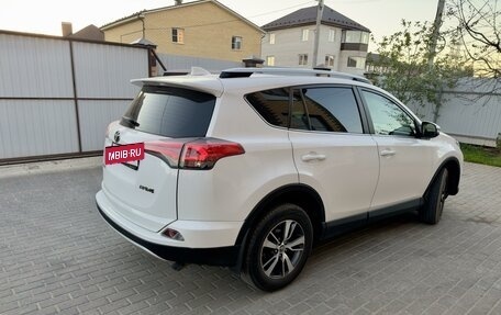 Toyota RAV4, 2015 год, 2 310 000 рублей, 5 фотография