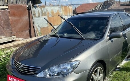 Toyota Camry V40, 2004 год, 850 000 рублей, 3 фотография