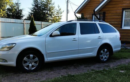 Skoda Octavia, 2012 год, 895 000 рублей, 2 фотография