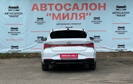 Hyundai Elantra, 2022 год, 2 700 000 рублей, 4 фотография