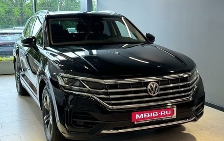 Volkswagen Touareg III, 2018 год, 4 850 000 рублей, 3 фотография