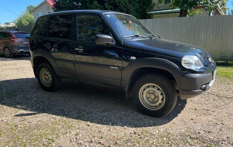 Chevrolet Niva I рестайлинг, 2014 год, 700 000 рублей, 3 фотография