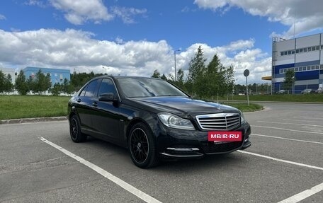 Mercedes-Benz C-Класс, 2011 год, 1 400 000 рублей, 2 фотография