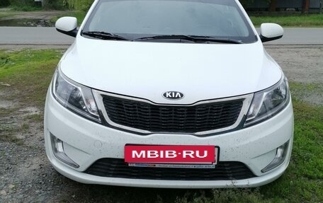 KIA Rio III рестайлинг, 2013 год, 1 099 000 рублей, 2 фотография