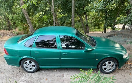 Opel Vectra B рестайлинг, 2000 год, 300 000 рублей, 3 фотография