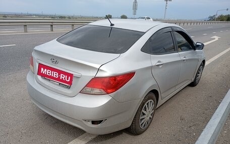 Hyundai Solaris II рестайлинг, 2013 год, 650 000 рублей, 3 фотография