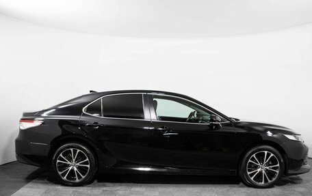 Toyota Camry, 2019 год, 2 800 000 рублей, 4 фотография